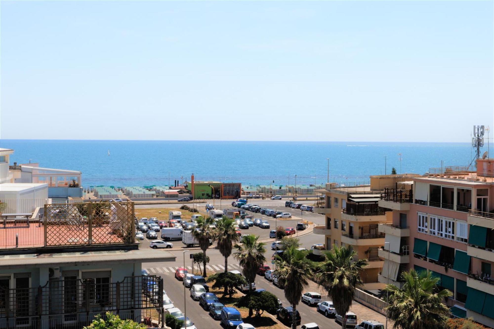 Attico Lux Apartment Lido di Ostia Bagian luar foto
