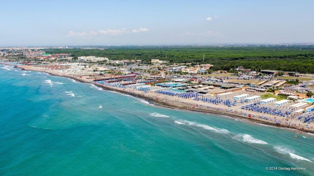 Attico Lux Apartment Lido di Ostia Bagian luar foto